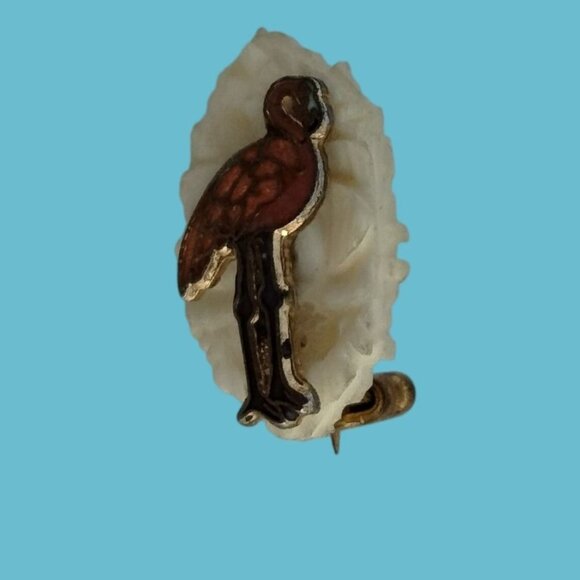 Flamingo Cameo Pin Brooch Pink Enamel Vintage Gold Tone Small 1 inch - Picture 3 of 4